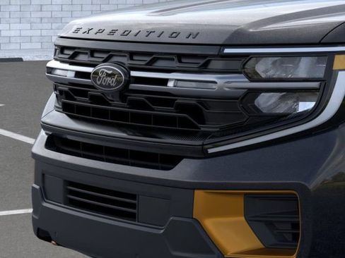 New 2026 Ford Expedition Tremor image 17