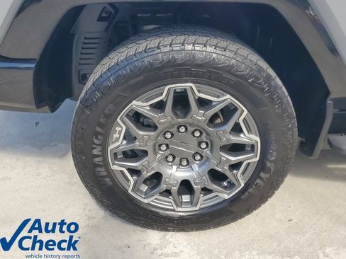 Used 2024 GMC Hummer EV 3X AWD/4WD image 10