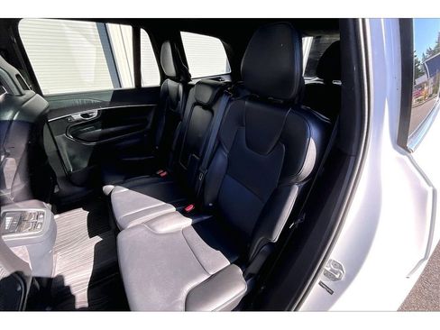 Used 2020 Volvo XC90 T5 Momentum image 26