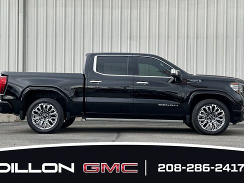 Used 2023 GMC Sierra 1500 Denali Ultimate AWD/4WD image 3