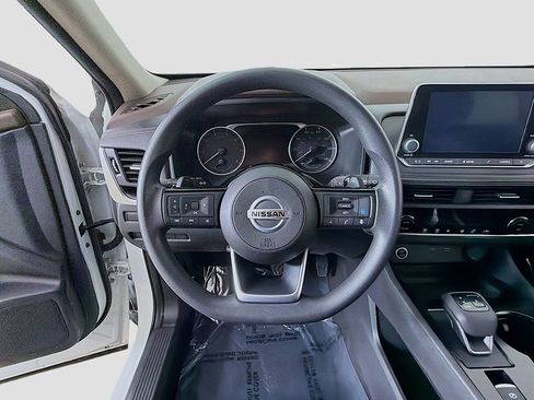 Used 2023 Nissan Rogue SV FWD image 28