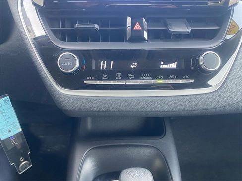 Used 2024 Toyota Corolla LE image 22
