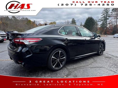 Used 2019 Toyota Camry XSE image 7