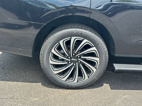 New 2026 Lincoln Navigator Black Label AWD/4WD image 17