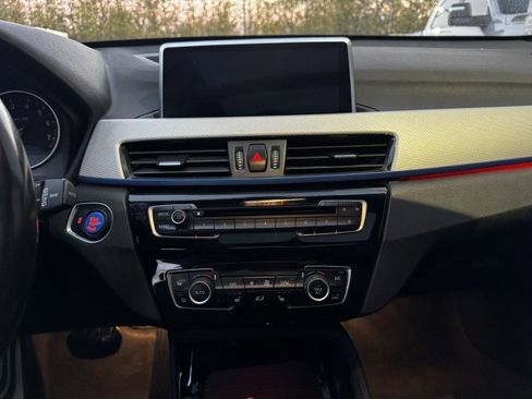 Used 2017 BMW X1 xDrive28i w/ Premium Package image 13