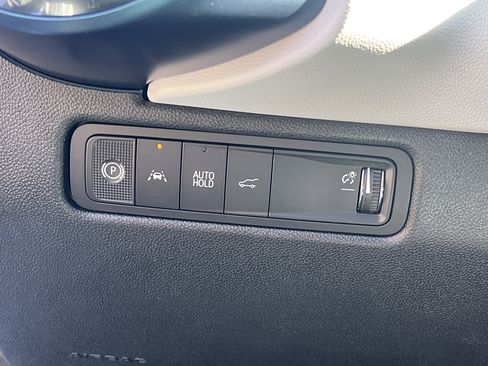 New 2026 Chevrolet Equinox EV LT image 19