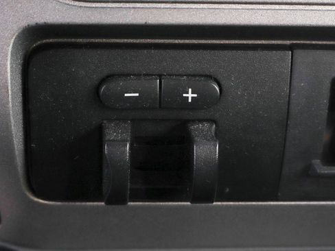 Used 2012 Ford F250 XLT w/ XLT Premium Pkg image 32