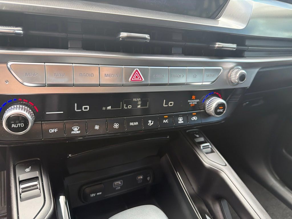 Used 2024 Kia Telluride S w/ S Sunroof Package AWD/4WD image 21