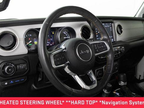 Used 2022 Jeep Wrangler Unlimited Sahara image 5