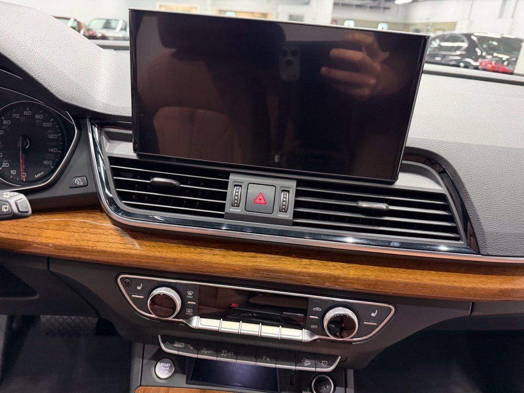Used 2022 Audi Q5 2.0T Premium AWD/4WD image 38