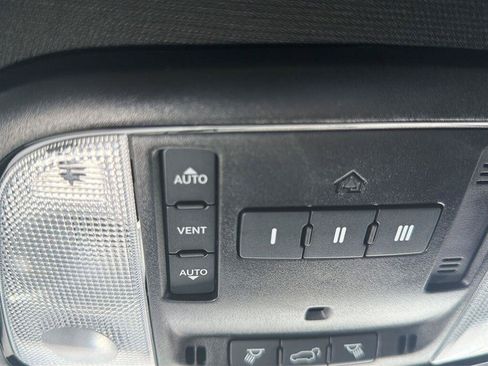 Used 2023 Dodge Durango GT AWD/4WD image 14