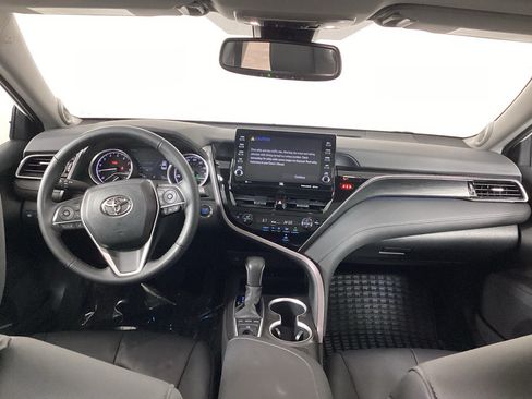 Used 2023 Toyota Camry XLE FWD image 19