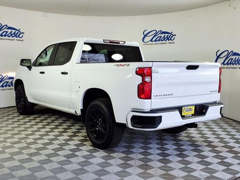 New 2026 Chevrolet Silverado 1500 Custom image 2