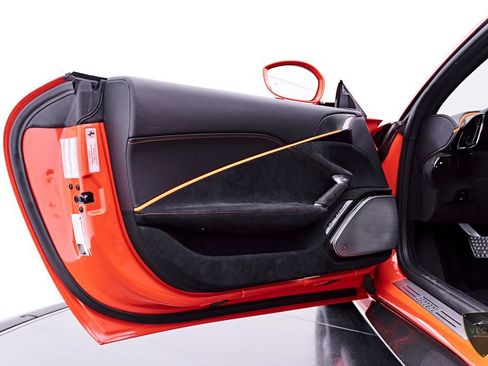 Used 2021 Ferrari Roma RWD image 40
