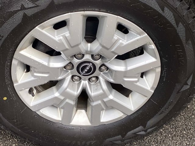 Used 2023 Nissan Frontier SV w/ Technology Package AWD/4WD image 27