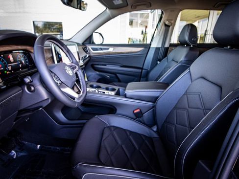 New 2026 Volkswagen Atlas SE image 27