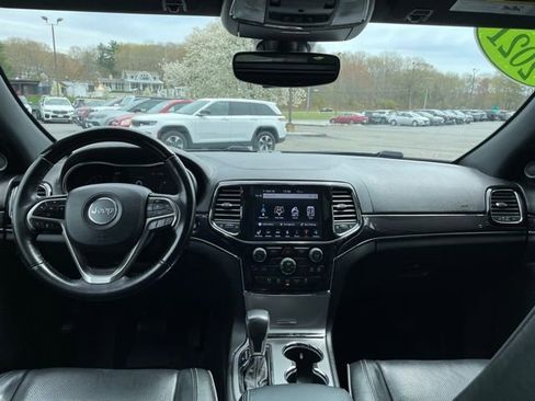 Used 2021 Jeep Grand Cherokee Overland AWD/4WD image 13