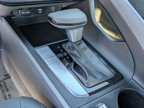 Used 2024 Hyundai Elantra SEL image 26