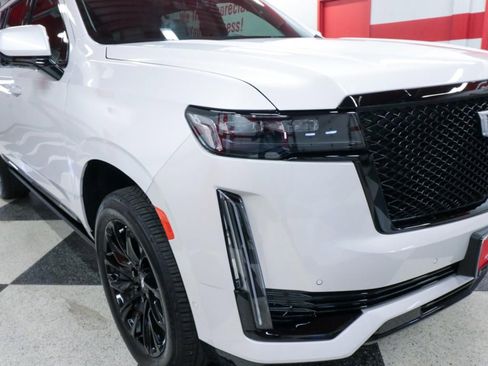 Used 2024 Cadillac Escalade ESV Sport Platinum w/ LPO, ONYX Package image 52