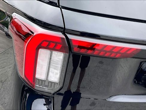 Used 2025 Ford Explorer ST AWD/4WD image 28