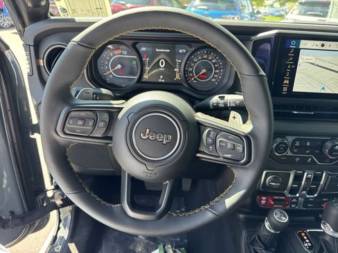 New 2025 Jeep Wrangler Unlimited Rubicon 392 image 21