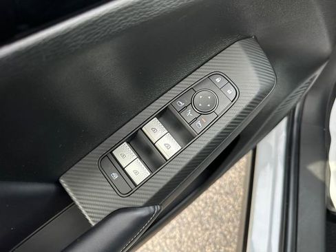 Used 2023 Mitsubishi Outlander SE image 19