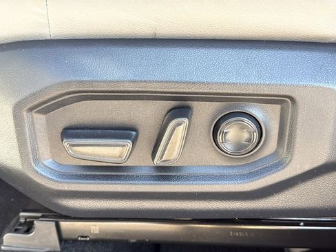 Used 2024 Toyota Tundra Limited w/ Power Package image 11