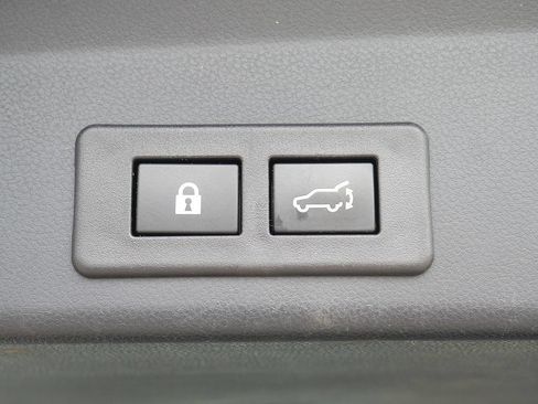 Used 2021 Subaru Ascent Premium w/ Convenience Package AWD/4WD image 51