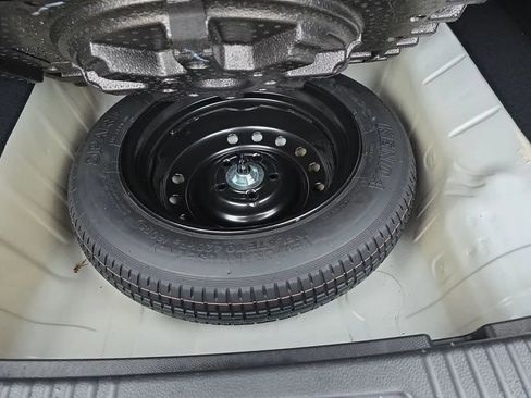 Used 2019 Honda HR-V EX image 40