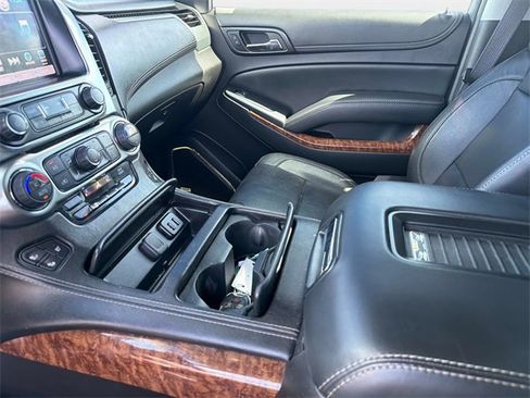 Used 2016 Chevrolet Suburban LTZ image 23