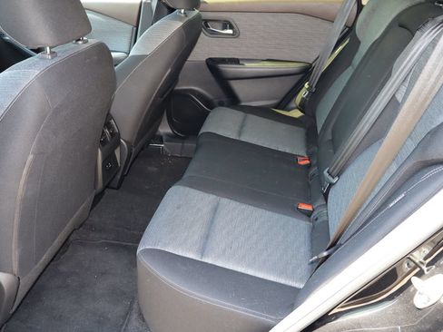 Used 2023 Nissan Rogue SV FWD image 5