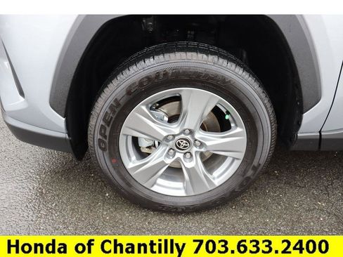 Used 2025 Toyota RAV4 XLE image 29