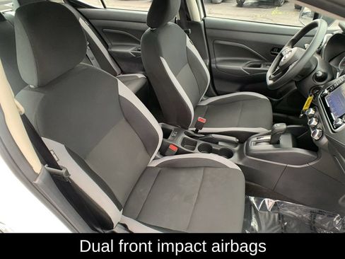 Used 2025 Nissan Versa S FWD image 27