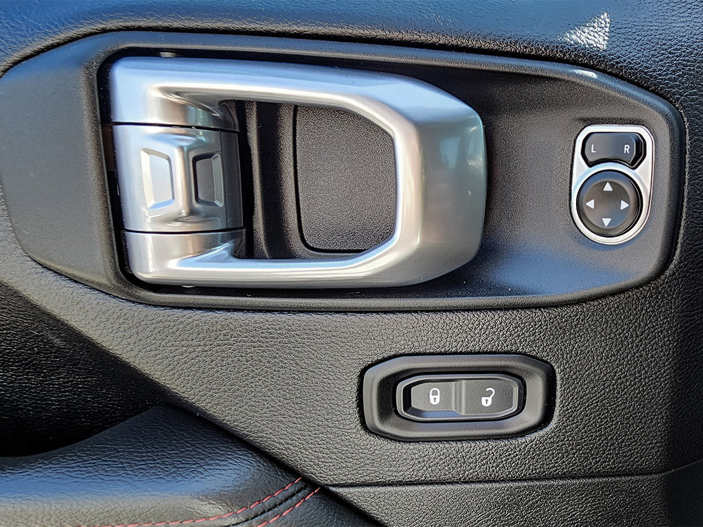 Used 2020 Jeep Gladiator Rubicon AWD/4WD image 31