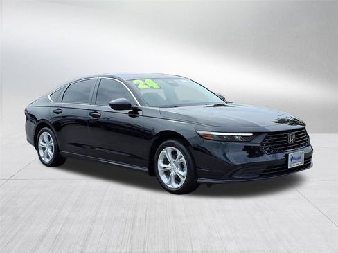 Certified 2024 Honda Accord LX image 2