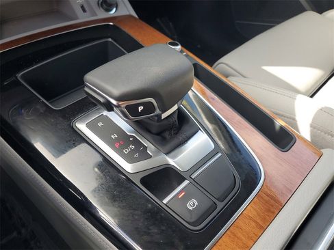 Used 2023 Audi Q5 2.0T Prestige image 30