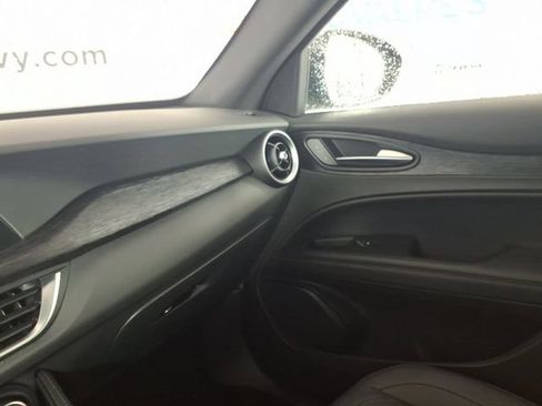 Used 2024 Alfa Romeo Stelvio Sprint AWD/4WD image 26