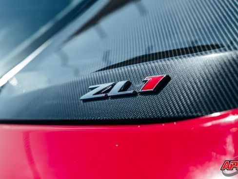 Used 2018 Chevrolet Camaro ZL1 RWD image 26