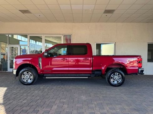 Used 2023 Ford F250 Lariat w/ FX4 Off-Road Package AWD/4WD image 2