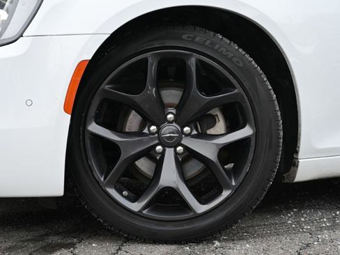 Used 2023 Chrysler 300 S image 12