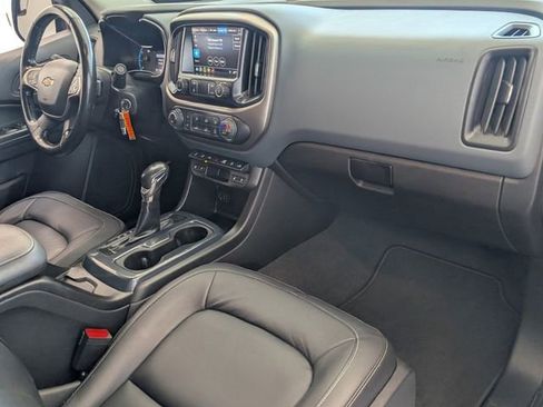 Used 2022 Chevrolet Colorado Z71 w/ Safety Package image 17