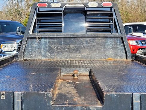 Used 2018 RAM 3500 Tradesman w/ Chrome Appearance Group image 9