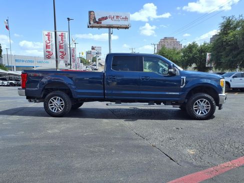 Used 2017 Ford F350 Lariat w/ Lariat Value Package AWD/4WD image 5