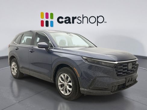 Used 2023 Honda CR-V LX image 5