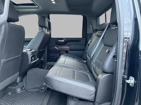 Used 2021 GMC Sierra 3500 Denali w/ Denali Black Diamond Edition image 14