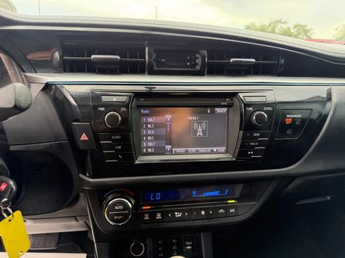 Used 2014 Toyota Corolla S Premium FWD image 21