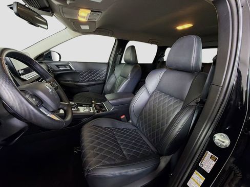 Used 2024 Mitsubishi Outlander SEL image 13