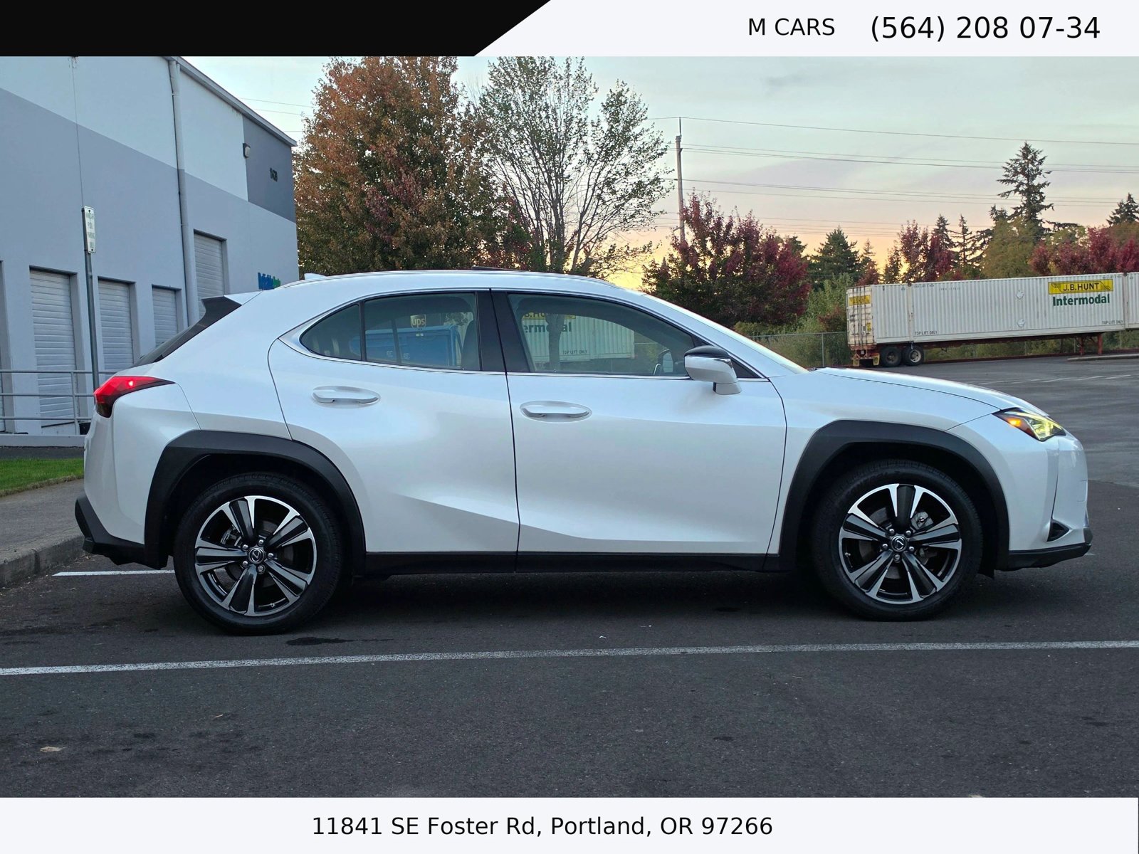 Used 2019 Lexus UX 200 FWD image 5