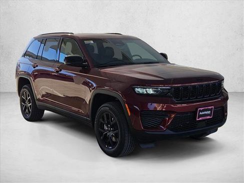 New 2025 Jeep Grand Cherokee Altitude image 6