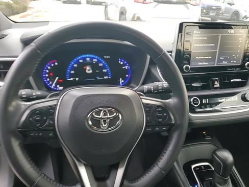 Used 2020 Toyota Corolla XSE image 37